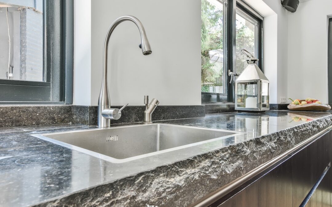 Quartz Countertops Vs. Laminate: Making the Right Choice for Your Home
